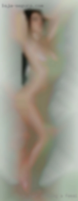 Im just looking a female fuck buddy for a good and fun time.